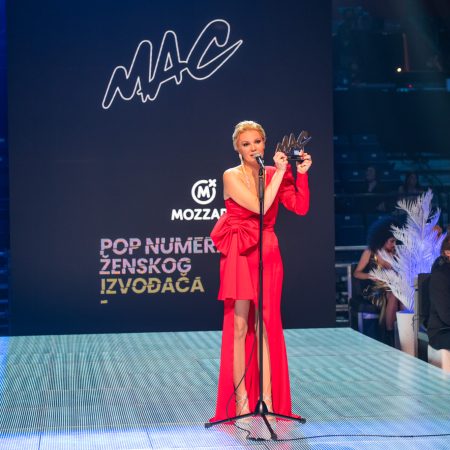 Lena Kovačević - Pop numera ženskog izvođača